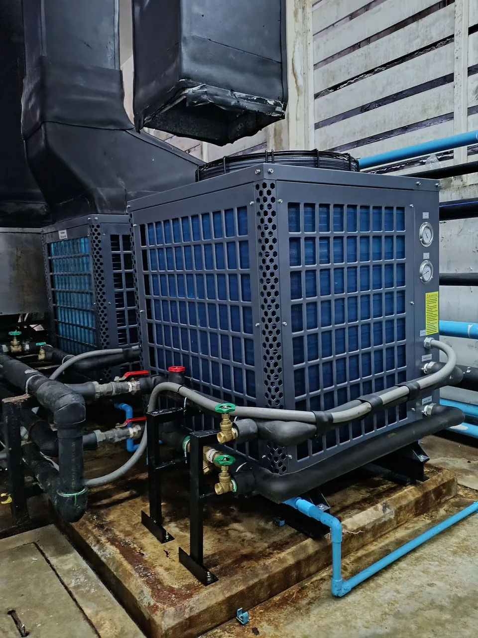 เปลี่ยน Ecotech Heat Pump ชุดใหม่ตามอายุการใช้งาน โรงแรม 4 ดาว จ.ภูเก็ต — ลูกค้าเลือก Ecotech ซ้ำอีกครั้ง
