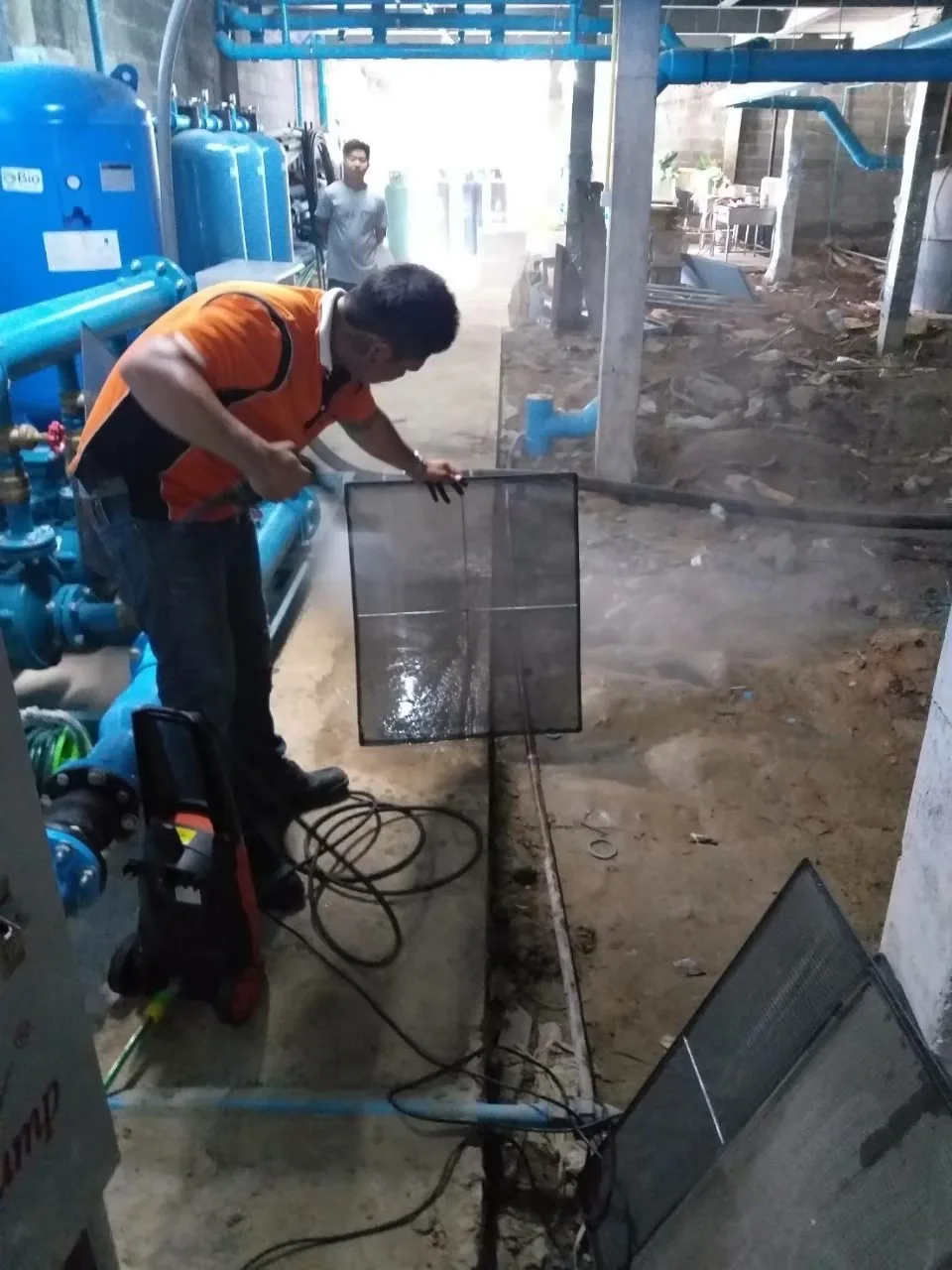 ซ่อมบำรุงประจำปี ระบบน้ำร้อน Heat Pump สปาขนาดใหญ่ 6 ไร่ จ.ภูเก็ต — Ecotech Heat Pump 1,000 ลิตร/ชม. 3 ตัว + ถังน้ำร้อน 15,000 ลิตร - รูปที่ 2
